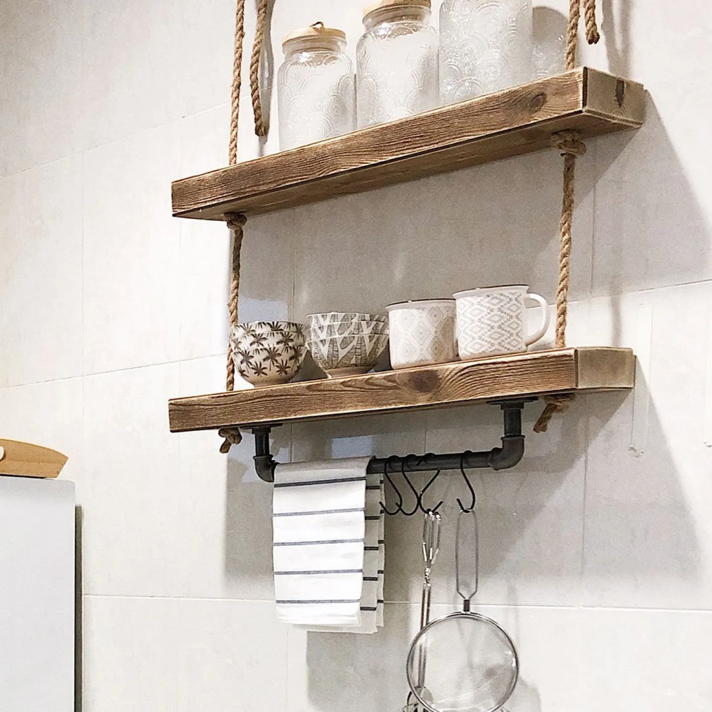 Estanterías Colgantes-Hannun Makemba Cocina