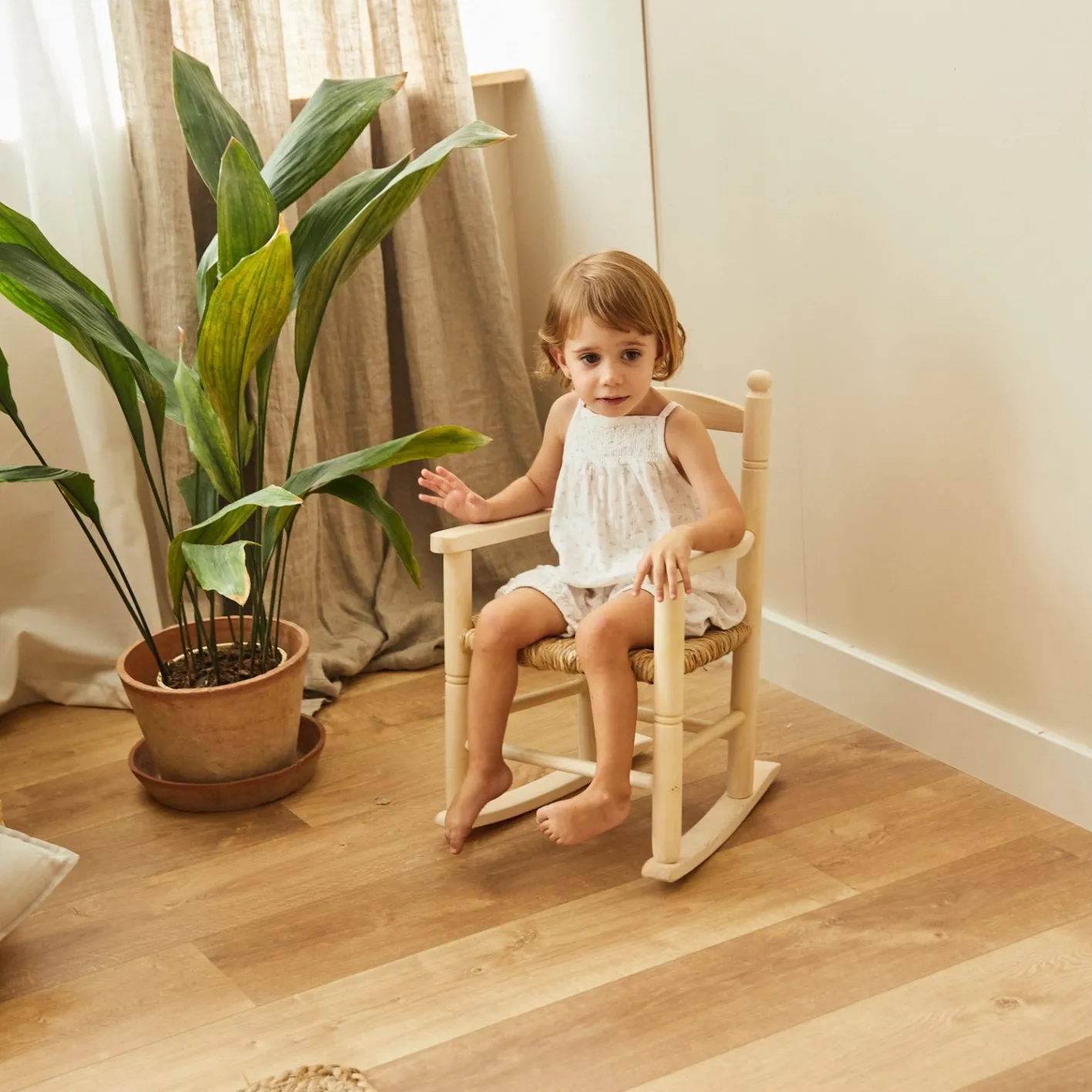 Kids-Hannun Mecedora infantil Zareth