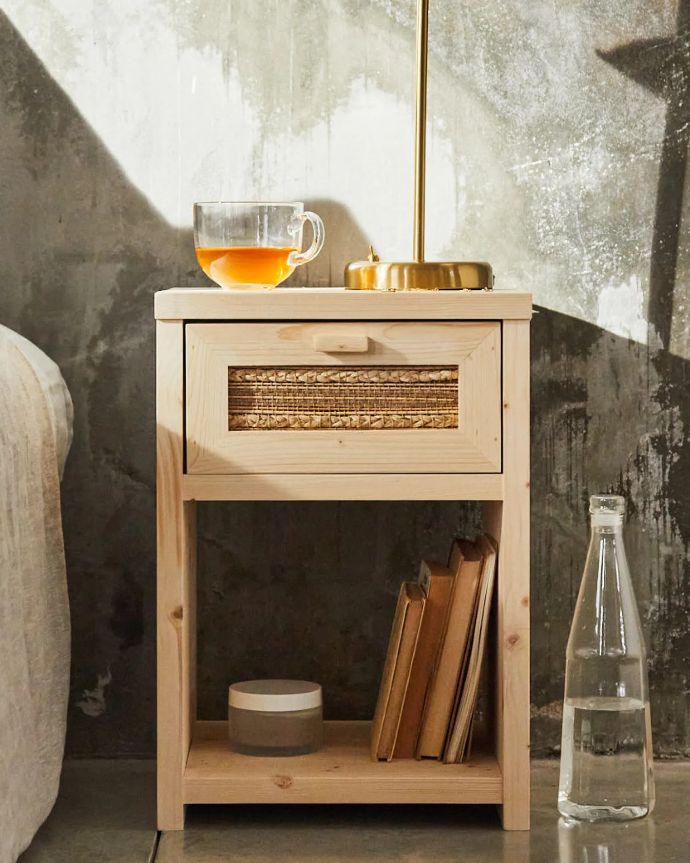 Mesitas De Noche-Hannun Mesita de noche con cajón Kerlin